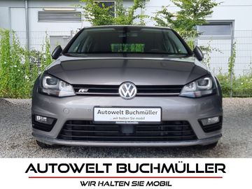 Gebrauchtwagen Volkswagen Golf Golf 1,4 TSI R-LINE,XENON,NAVI,KLIMA,SITZ.1.HAND in Nersingen