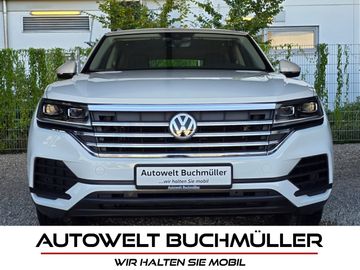 Gebrauchtwagen Volkswagen Touareg Touareg 3.0 TDI,STANDH,AHK,KAMERA,ALLRADLENK,ACC in Nersingen